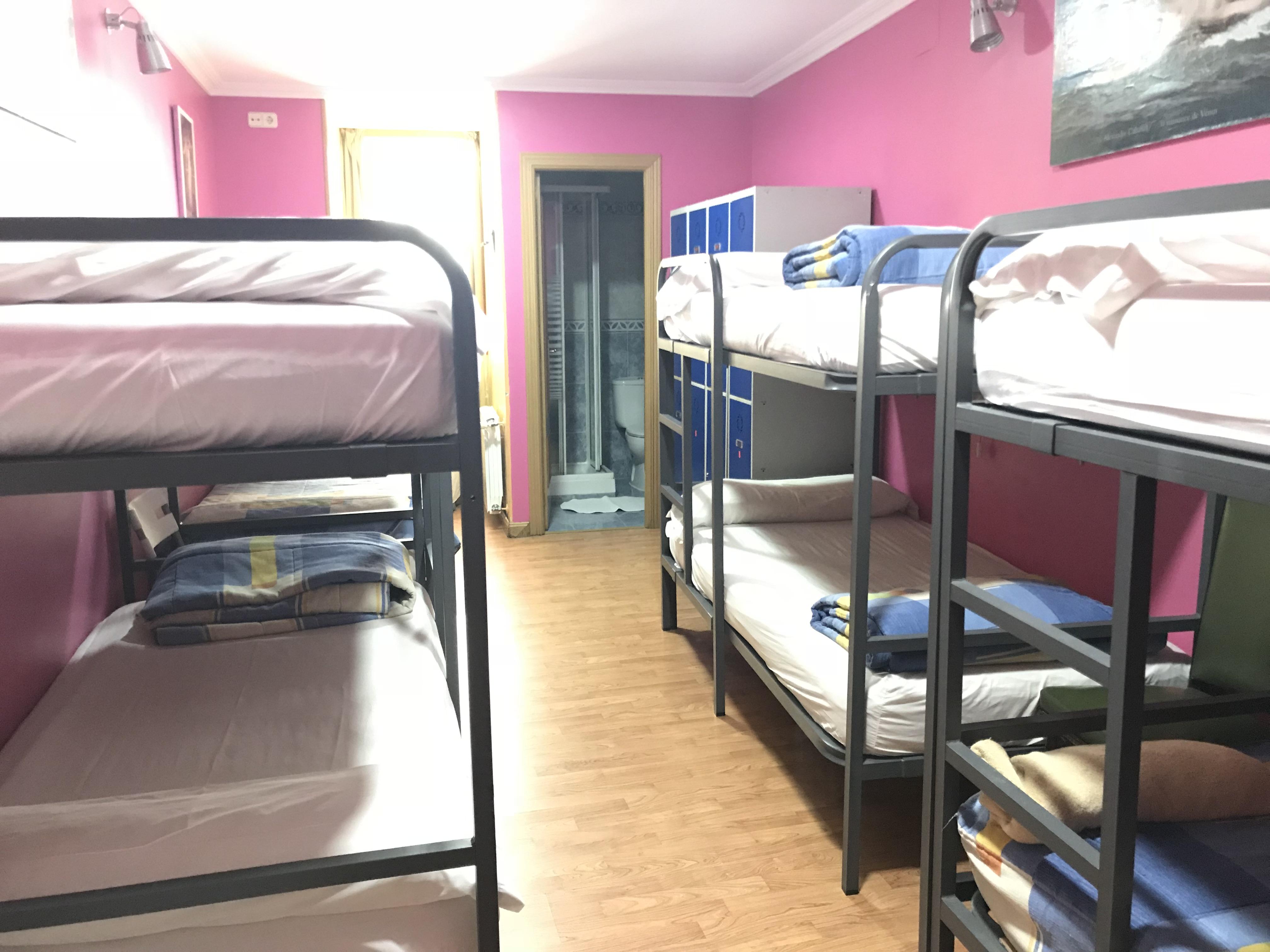 Rc Miguel Angel Hostel Madrid Ngoại thất bức ảnh Hostel in Madrid, Spain